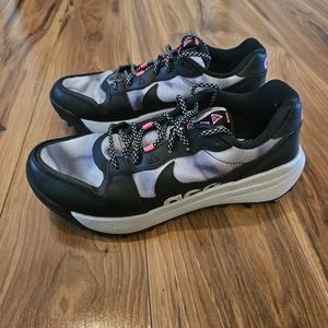 Nike ACG Lowcate SE Mens Trail Running Training Shoe Black Grey Size 10